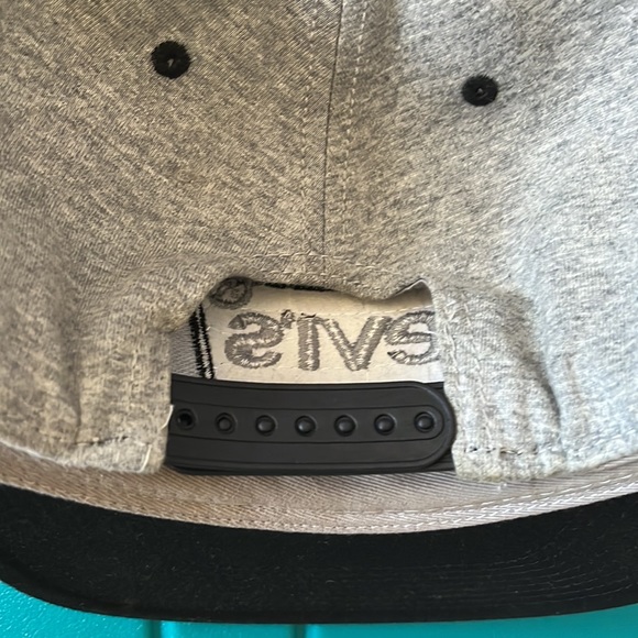 Levi’s hat - Picture 2 of 3